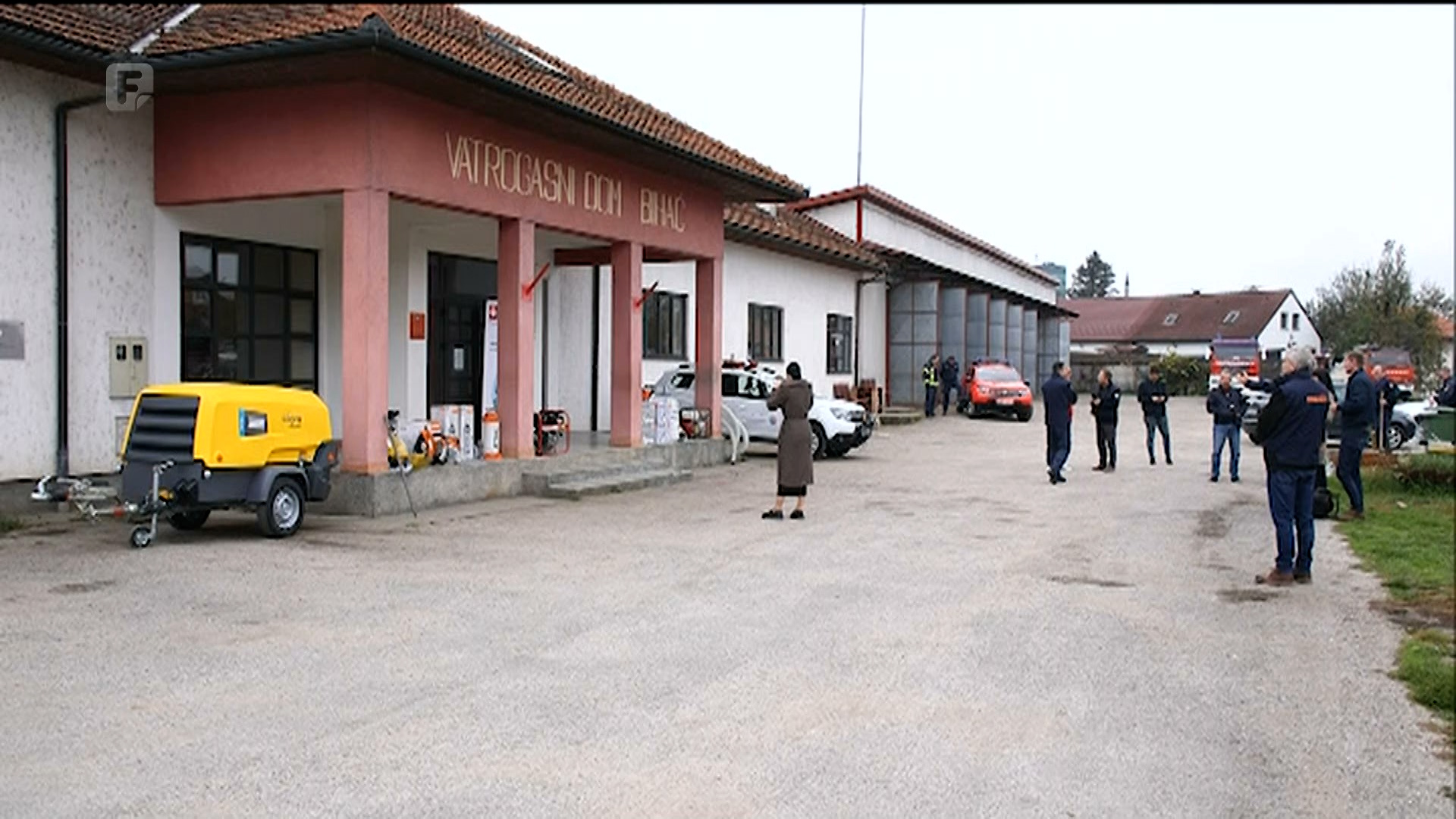 Vlada Švicarske Bihaću donirala opremu za spašavanje